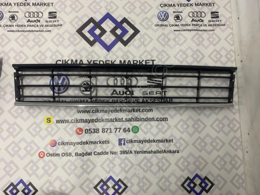 Volkswagen Passat B7 Tampon orta tarafı  Nikelajlı  2010-2015