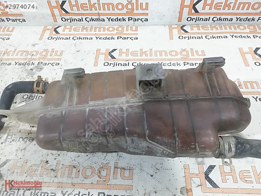 RENAULT CLIO 3 GRANDTOUR 1.2 MOTOR SU GENLEŞME BİDONU VE KAPAĞI