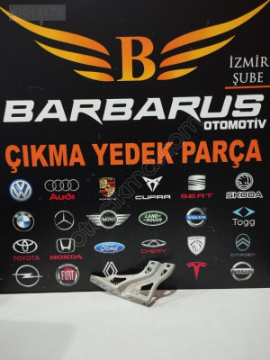 Audi Q3 Sağ Ön Çamurluk Bağlantı Sacı 8U0821136 Parçası