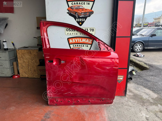 TOGG T10X SAĞ ÖN KAPI ORJİNAL KIRMIZI ANADOLU