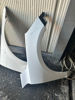 FORD FOCUS 4 SAĞ ÖN ÇAMURLUK ÜÇEL OTO ÇIKMA BURSA