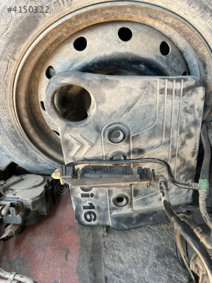 CİTREÖEN   C3  1.4  HDİ  MOTOR  ÜST  KORUMA