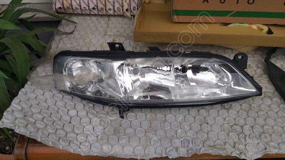 opel vectra b makyajlı sağ far