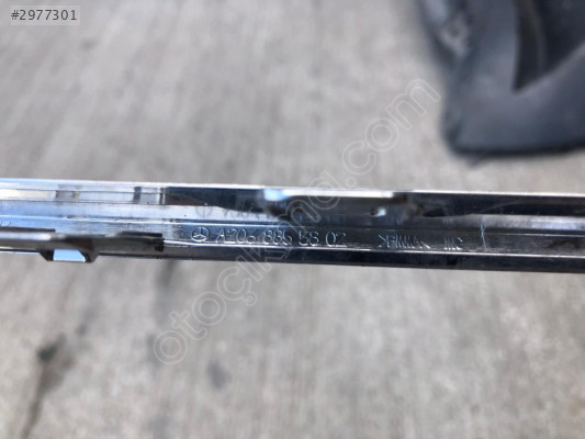 MERCEDES C SERİ W206 ÖN TAMPON ORTA NİKELAJ 2068855802