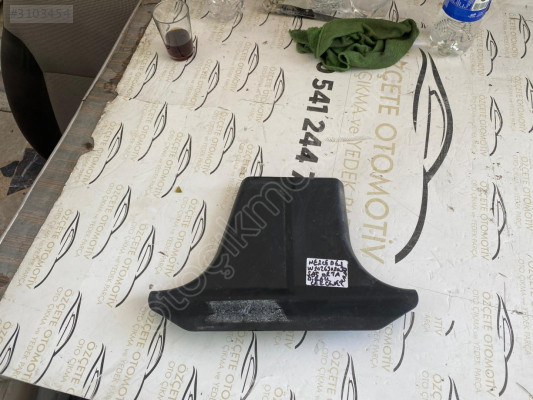 MERCEDES W202 KASA SAĞ ORTA DİREK İÇ PLASTİĞİ W2026902030