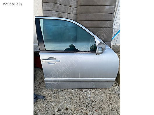 MERCEDES W210 SAĞ ÖN KAPI ÇIKMA TEMİZ