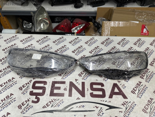 AUDİ A3 12-16 SIFIR SAG VEYA SOL FAR CAMI