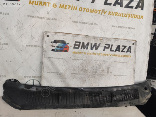 Fiat Tipo Ön Cam Izgarası