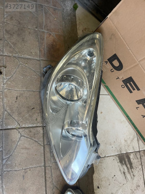 Opel Corsa d sağ ön far
