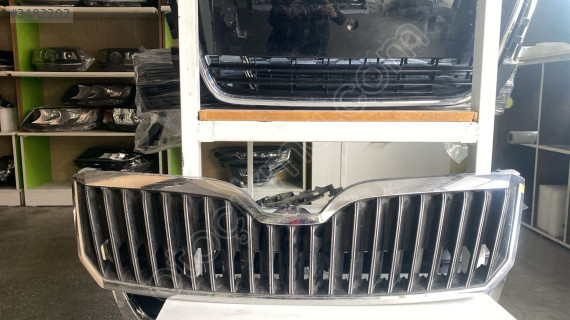 SKODA SÜPER B ÖN PANJUR FULL KROM 2013-2015 3T0853668B