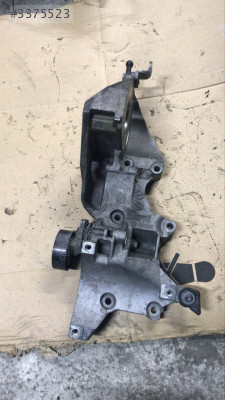 03L903143 VAG passat caddy golf seat şarj dinamo ayaği çıkma