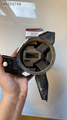 21832-2Y500 hyundai ix35 motor kulağı