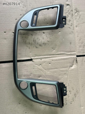 HYUNDAİ TUSCON TEYP ÇERÇEVESİ