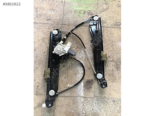 BMW F10 SOL ÖN CAM KRİKOSU