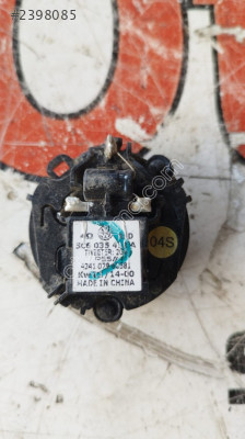 5C6035412A  Jetta Passat arka kapı tweeter