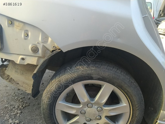 ÇIKMA SEAT CORDOBA SAĞ ARKA ÇAMURLUK DAVLUMBAZI