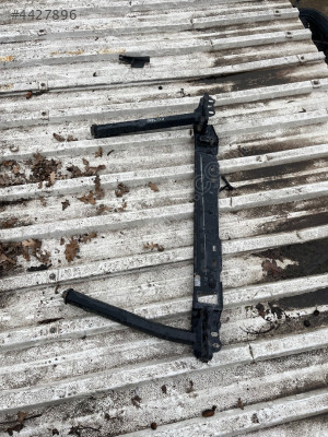 OPEL COMBO 2024 RADYATÖR ALT DEMİRİ ŞASE KOLU