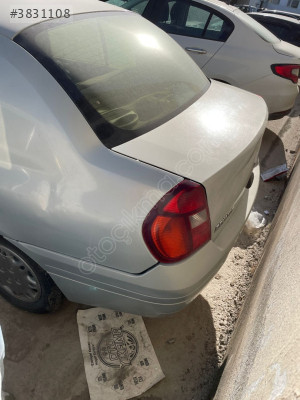 RENAULT CLİO ARKA TAMPON ÇIKMA ORJİNAL