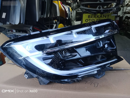 Renault Austral sağ far orijinal 15.000 TL