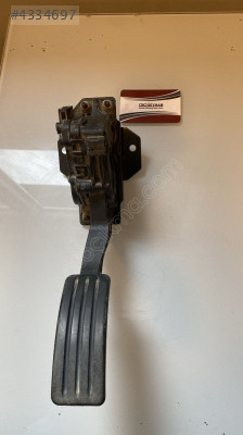 8200386506D dacia duster logan sandero gaz pedalı