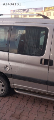 Peugeot Partner   Sağ Sürgülü Kapı
