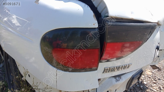 Renault Megane 1 sol dış stop çıkma