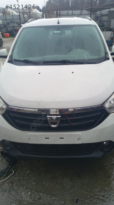 Dacia Lodgy ön kaput