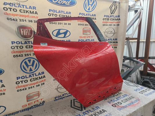 Renault Clio 4 sağ arka kapı