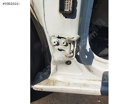 Renault Fluence Megane 3 Kapı Menteşesi SOLÖn AT 804000018R