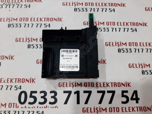 5K0959792 05075732 VW CADDY SAĞ ÖN CAM MOTORU