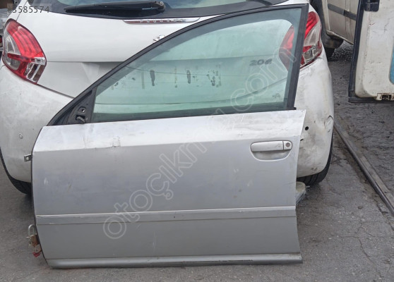 AUDİ A4 ORJİNAL ÇIKMA SOL ÖN KAPI