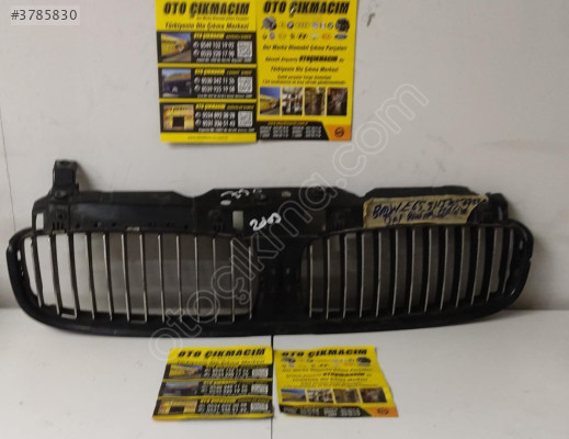 BMW 7 SERİSİ E65 ÖN PANJUR ÇERÇEVESİ 511370377279