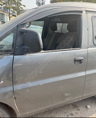 HYUNDAİ STAREX DOLU SOL ÖN KAPI ORJİNAL ÇIKMA