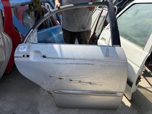 2005-2011 Kia Cerato Orjinal Çıkma Sağ Arka Kapı