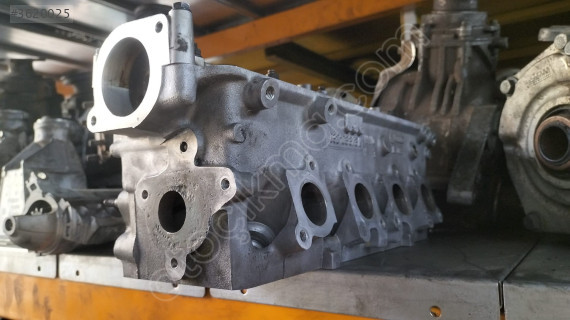 032103373 Volkswagen Golf 3 1.6 silindir kapağı