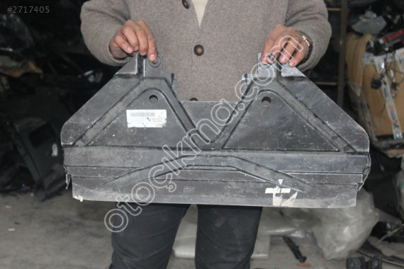 BMW E 90 3 SERİSİ ALT TAMPON MUHAFAZASI