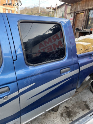 NİSSAN SKYSTAR SOL ARKA KAPI