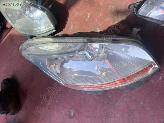 Citroen c4 picasso sağ far çıkma 6206.A8