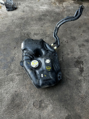 2023 express 1.5 dci mazot deposu