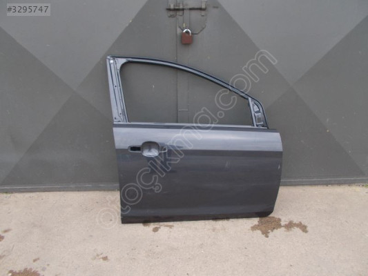 Ford Focus 2007-2011 Sağ Ön Kapı Siyah Hatasız