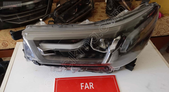 Toyota Hülüx sol far