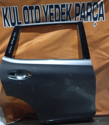 nissan Qashqai sağ arka kapı