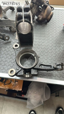 Aks Taşıyıcı Sol 7H0407257G Transporter T5-T6