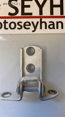 687700D030 Toyota Corolla 2018 sağ arka kapı alt menteşesi