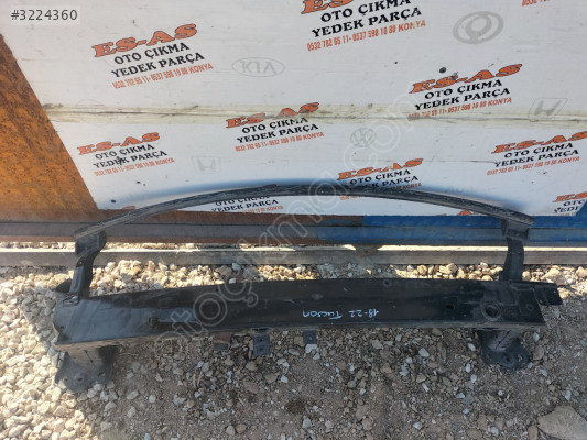 Hyundai Tucson 18-22 ön tampon demiri orijinal çıkma