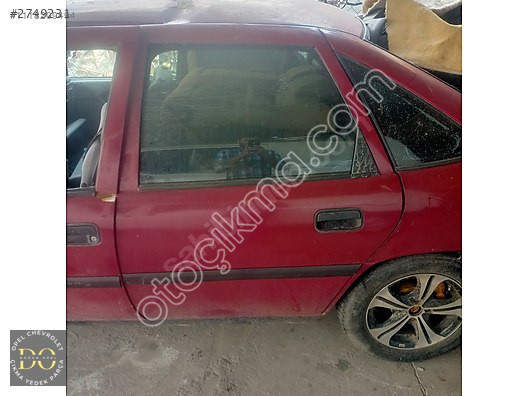 Opel Vectra a arka sol kapi