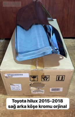 TOYOTA HİLUX 2015-2018 SAĞ ARKA TAMPON KÖŞE KROMU ORJİNAL (XS2012