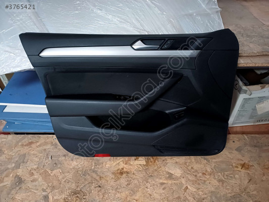 volkswagen passat b8 sol ön kapı döşemesi