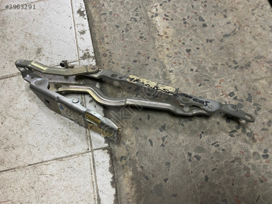 OPEL OMEGA B SAĞ BAGAJ MENTEŞESİ SIFIR ORJİNAL 90379046