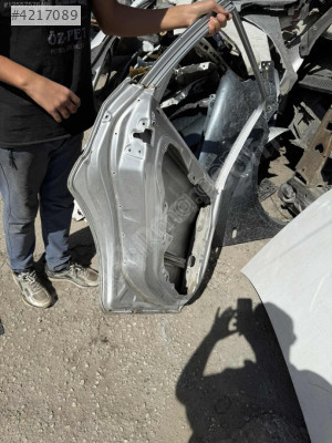 2005 ford fiesta sol arka kapı